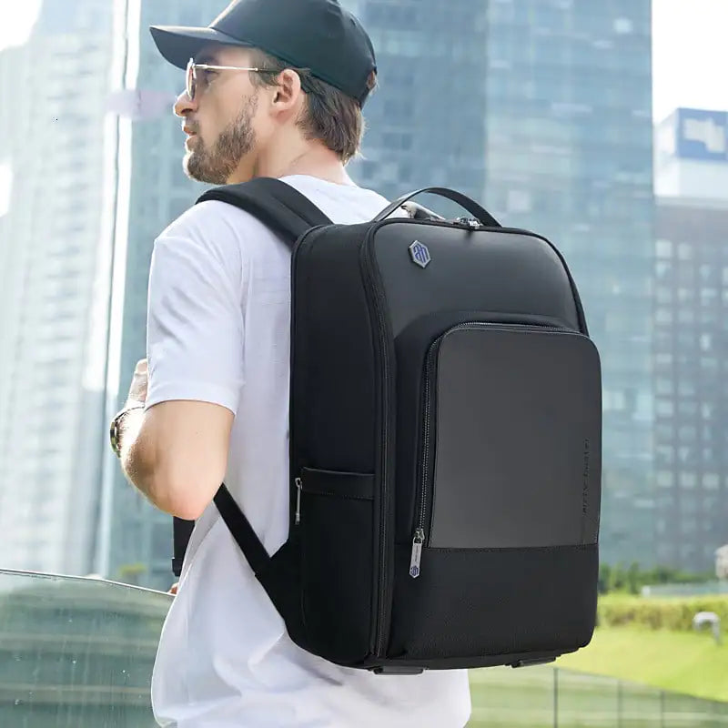 High-end Men's Computer Backpack with Large Capacity